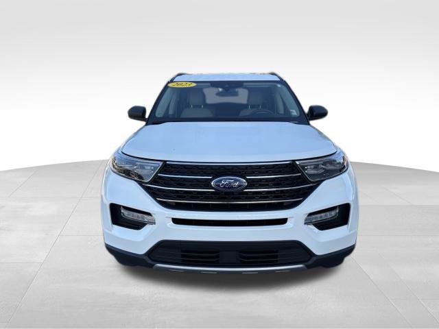 Used 2023 Ford Explorer XLT w/ Equipment Group 202A AWD/4WD image 7
