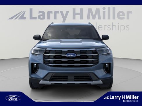 New 2026 Ford Explorer Active w/ Active Comfort Package AWD/4WD image 6