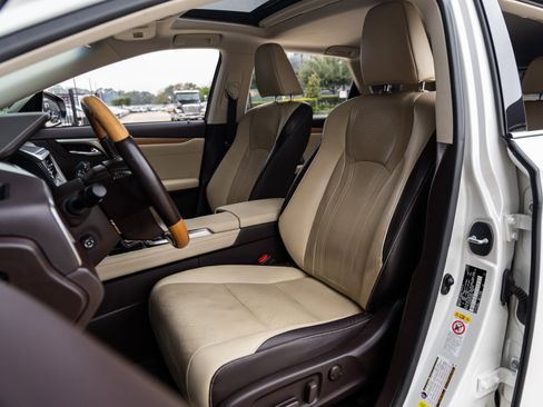 Used 2018 Lexus RX 350L FWD image 23