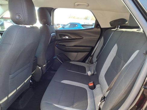 Used 2023 Chevrolet TrailBlazer LT w/ Convenience Package image 17