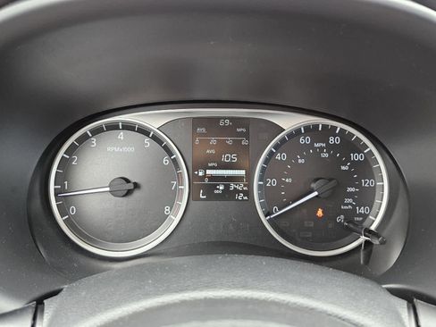 New 2025 Nissan Kicks Play S FWD image 14