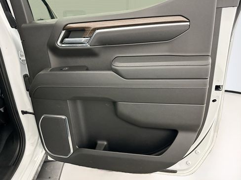 Used 2023 Chevrolet Silverado 1500 LT image 31