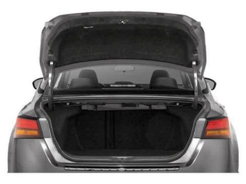 Used 2024 Nissan Altima 2.5 SV image 14