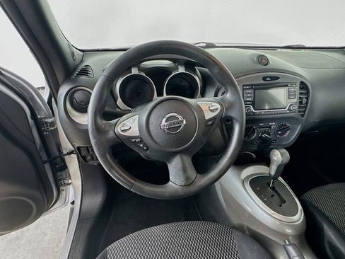 Used 2016 Nissan Juke S FWD image 14