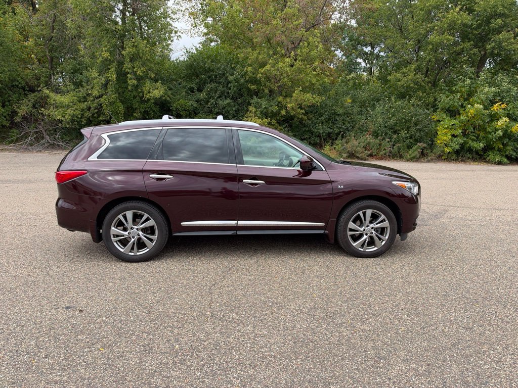 Used 2015 INFINITI QX60 Luxe w/ Deluxe Touring Package AWD/4WD image 16