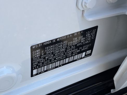 Used 2023 Honda HR-V EX-L image 9