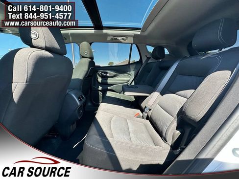Used 2022 GMC Terrain SLE w/ Driver Convenience Package FWD image 20