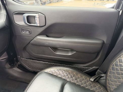 Used 2021 Jeep Wrangler Unlimited Sahara image 22