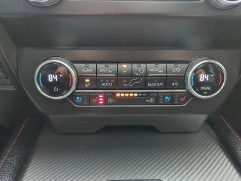 Used 2021 Ford Expedition Limited AWD/4WD image 18