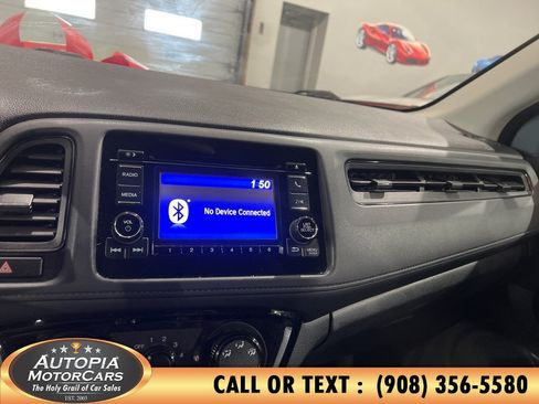 Used 2021 Honda HR-V LX image 23