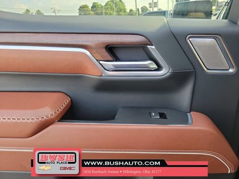 Used 2025 GMC Sierra 1500 Denali Ultimate AWD/4WD image 12