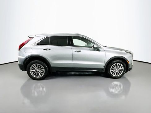 Used 2024 Cadillac XT4 Premium Luxury image 4
