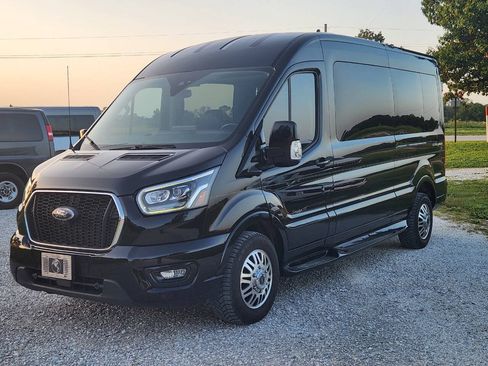 Used 2022 Ford Transit 250 Medium Roof AWD image 3
