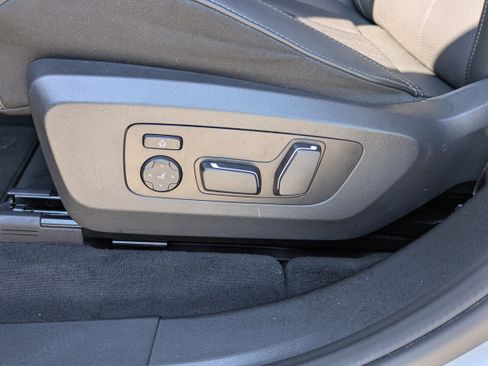 Used 2025 BMW X3 xDrive30i AWD/4WD image 11