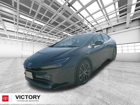 Used 2026 Toyota Prius XLE image 7