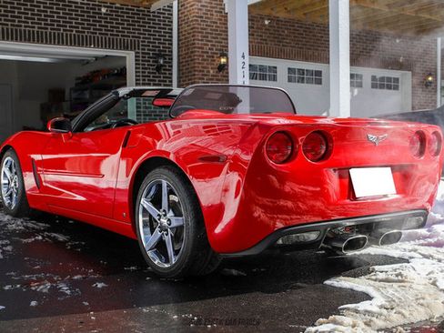 Used 2007 Chevrolet Corvette Convertible w/ Preferred Equipment Group RWD image 6
