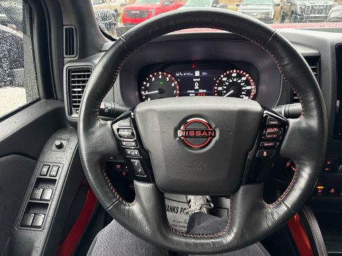 Used 2023 Nissan Frontier PRO-4X w/ Pro-4X Premium Package image 17