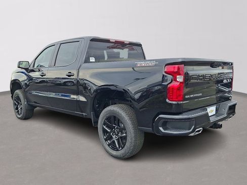 New 2026 Chevrolet Silverado 1500 Custom Trail Boss image 3