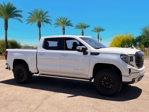 Used 2022 GMC Sierra 1500 Denali Ultimate AWD/4WD image 7