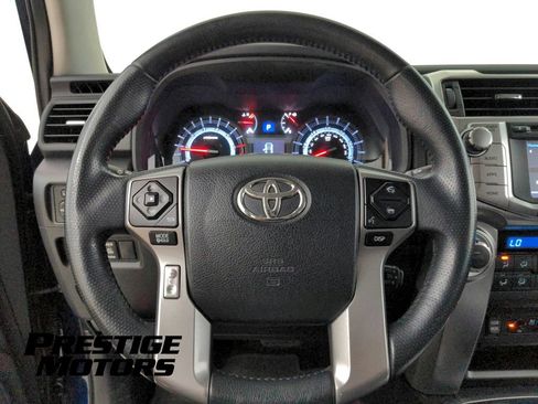 Used 2018 Toyota 4Runner Limited AWD/4WD image 19