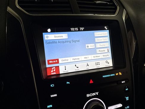 Used 2019 Ford Explorer Limited w/ Class III Trailer Tow Package FWD image 14