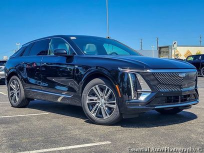 New 2026 Cadillac Lyriq Luxury w/ LPO, Floor Liner Package