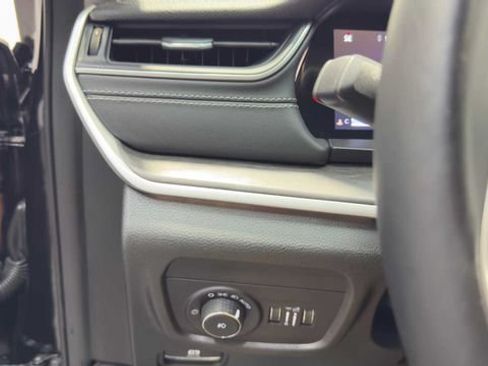 Used 2022 Jeep Grand Cherokee L Limited RWD image 26