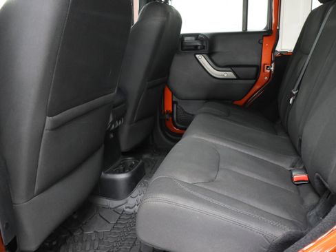 Used 2014 Jeep Wrangler Unlimited Sport w/ Quick Order Package 24S AWD/4WD image 31