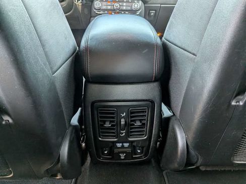 Certified 2024 Dodge Durango GT AWD/4WD image 16