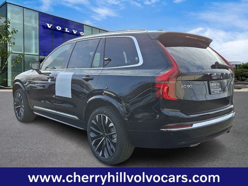 New 2026 Volvo XC90 B6 Plus w/ Protection Package Premier image 3