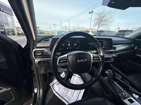 Used 2024 Kia Telluride S image 11