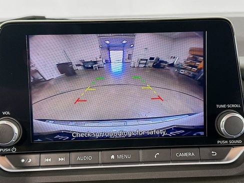 Used 2023 Nissan Rogue SV image 21