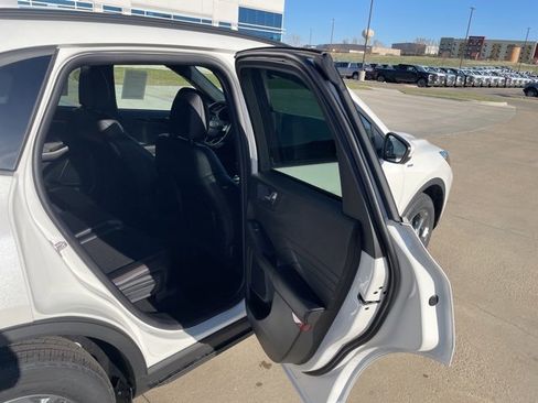 New 2025 Ford Escape ST-Line Select w/ Tech Pack #2 image 19