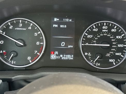 Used 2024 Subaru Crosstrek 2.0i Premium AWD/4WD image 27