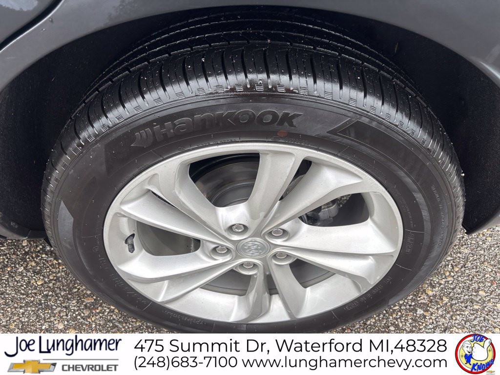 Used 2020 Buick Encore GX Preferred w/ Cold Weather Comfort Package FWD image 12