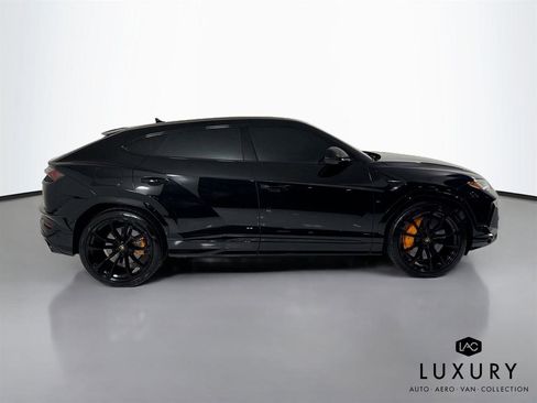 Used 2024 Lamborghini Urus S AWD/4WD image 5