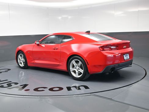 Used 2016 Chevrolet Camaro LT image 7