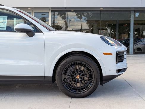 New 2026 Porsche Cayenne image 11