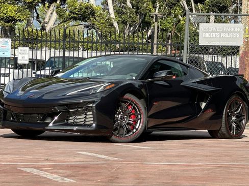 Used 2023 Chevrolet Corvette Z06 RWD image 1