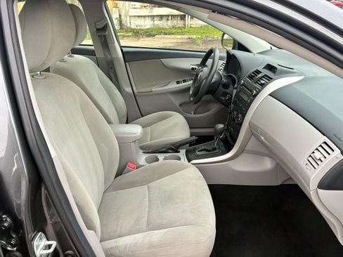 Used 2013 Toyota Corolla L image 4