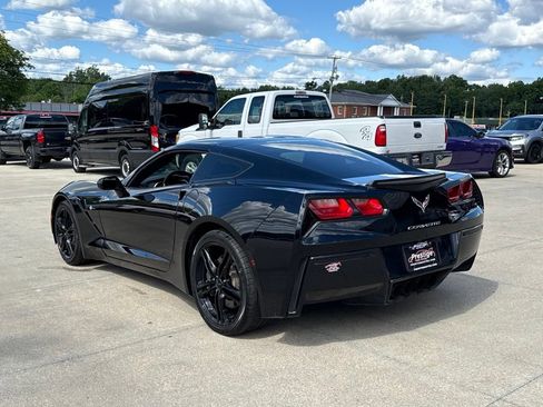 Used 2016 Chevrolet Corvette Stingray Coupe RWD image 5