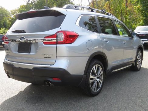 Used 2022 Subaru Ascent Limited w/ Technology Package image 6