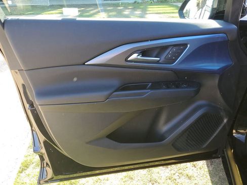 Used 2026 Chevrolet Equinox EV LT image 19