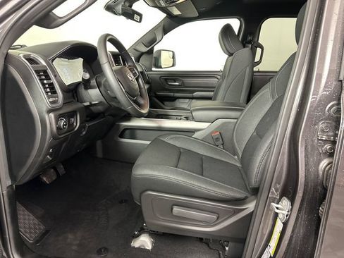 New 2026 RAM 1500 Express AWD/4WD image 19