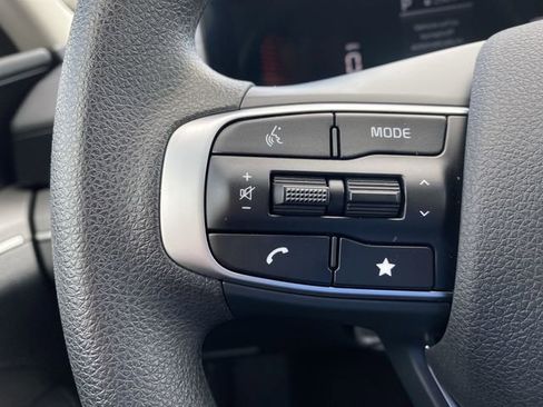 New 2025 Kia K5 LXS image 26