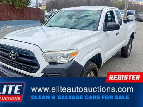 Used 2016 Toyota Tacoma SR image 3