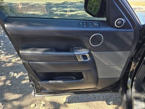 Used 2017 Land Rover Range Rover Sport HSE Dynamic image 9