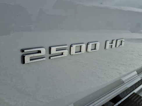 Used 2025 Chevrolet Silverado 2500 LT w/ Convenience Package image 2