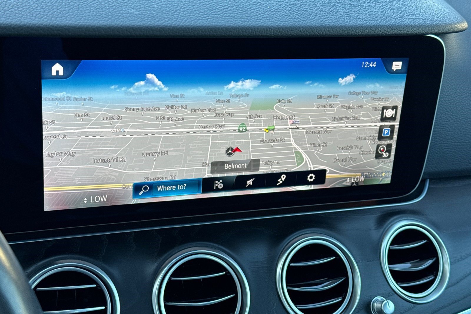 Used 2023 Mercedes-Benz E 350 Sedan image 18