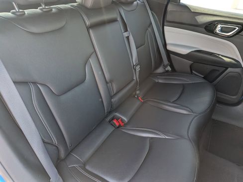 Used 2025 Jeep Compass Limited AWD/4WD image 14